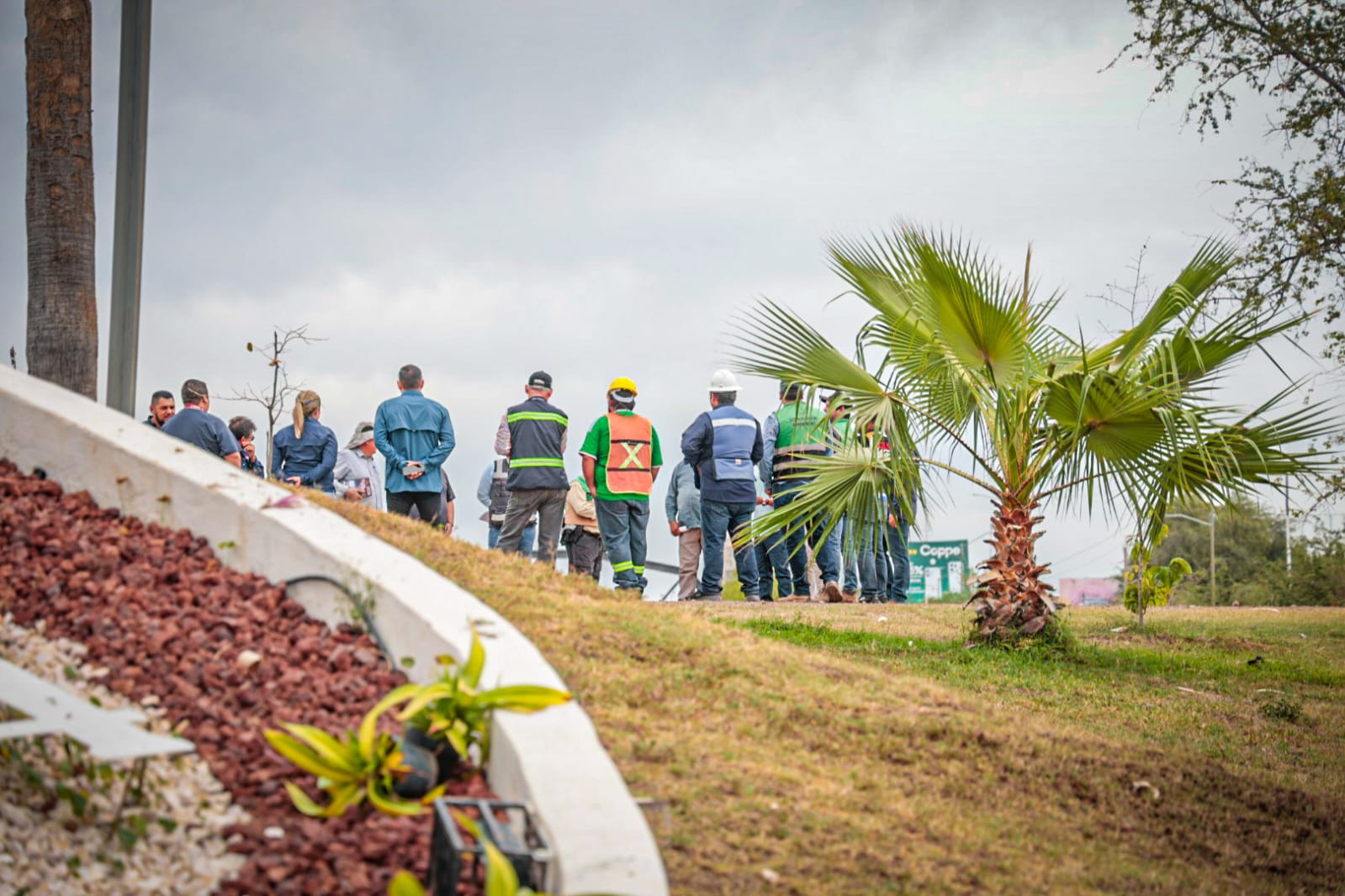 Realizan trabajos de reubicación del reloj en el Congreso de Sinaloa