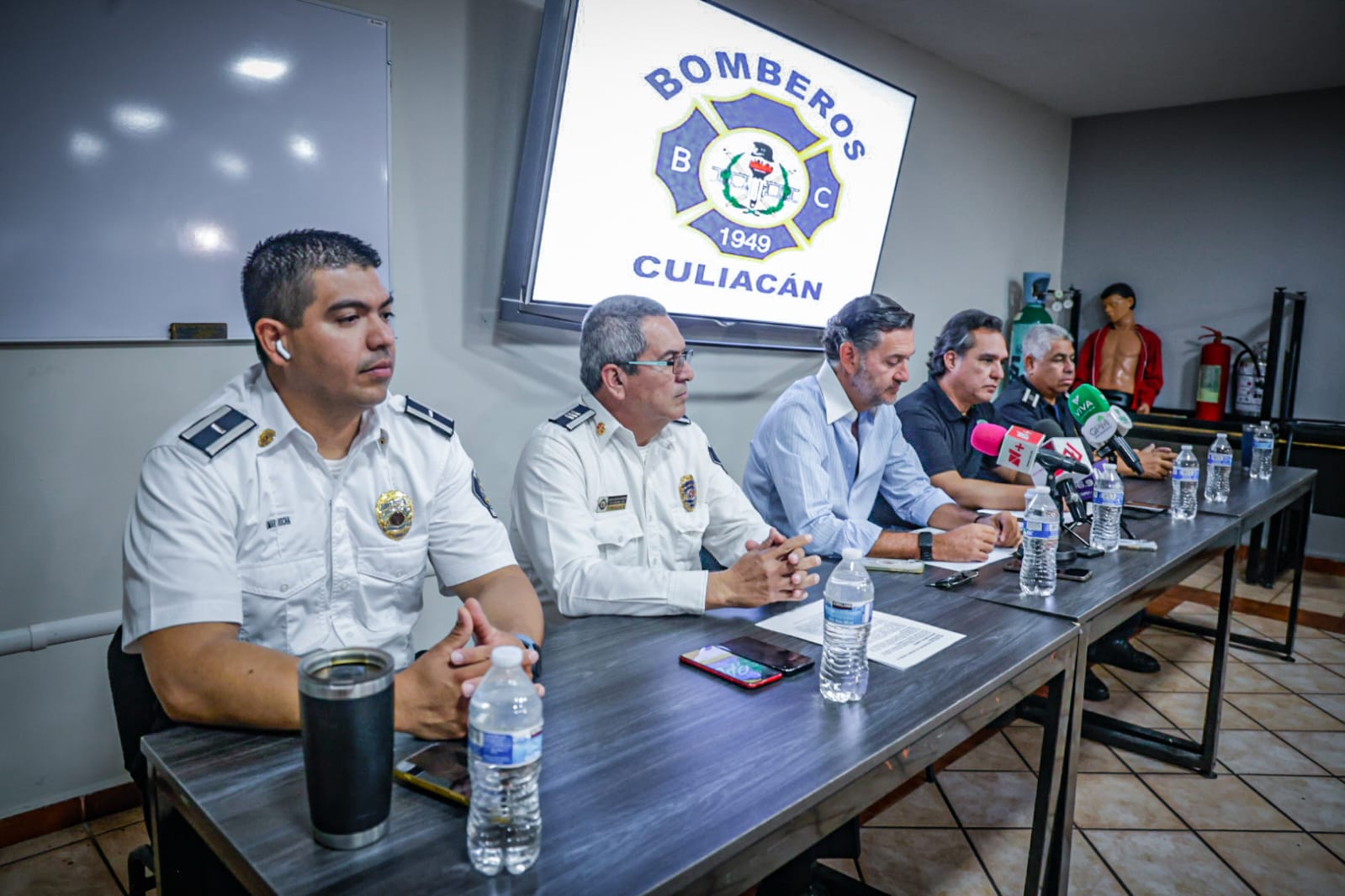 Cuerpo de Bomberos de Culiacán.