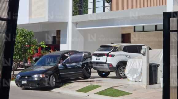 Revientan portón de privada en El Barrio de Culiacán e intentan incendiar camioneta
