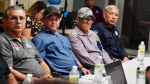 rinde protesta comite de vigilancia para la presa eustaquio buelna salvador alvarado
