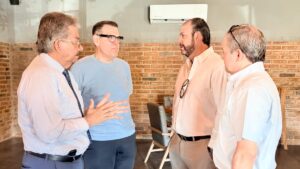 roque mascareño presenta cirtonia ante empresarios de coparmex guasave empresarios