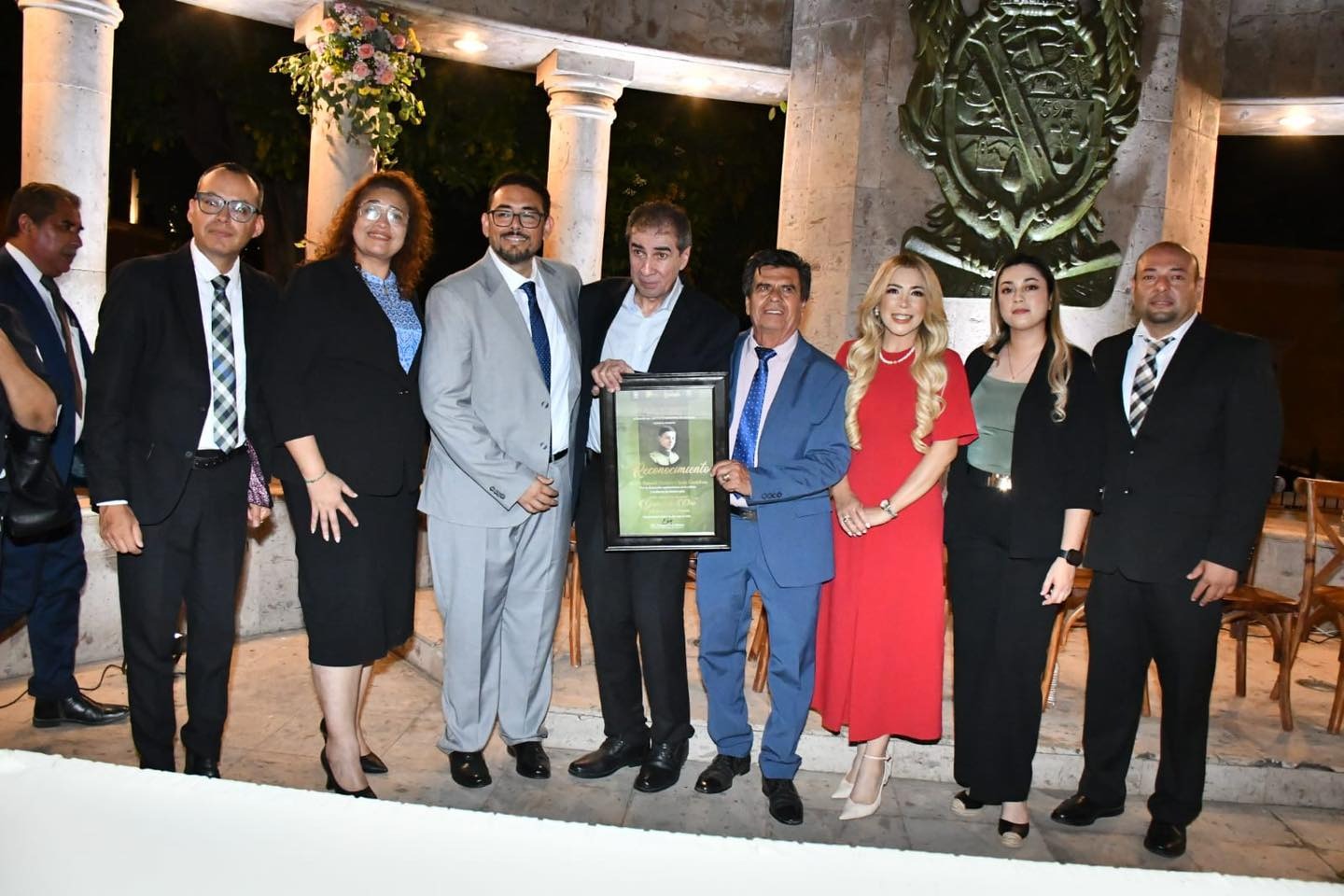 Samuel Ojeda recibe el reconocimiento "El Grano de Oro" en Mocorito