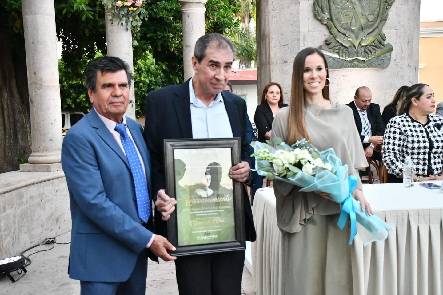 Samuel Ojeda recibe el reconocimiento "El Grano de Oro" en Mocorito