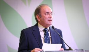 Santiago Inzunza Cázares, director general de Cobaes