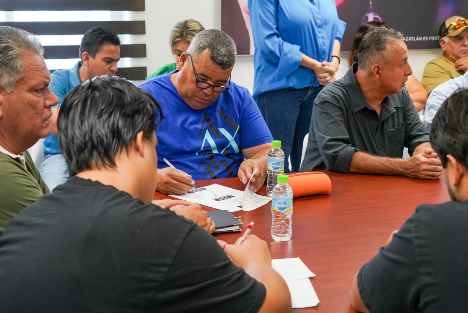 Sectur entrega credenciales a guías de turistas en Mazatlán
