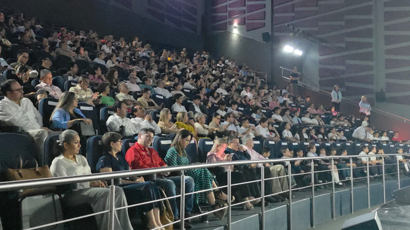 SEPyC premia a los 54 niños, niñas y jóvenes ganadores de la Olimpiada Estatal de Matemáticas
