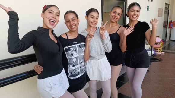 Teatro Ángela Peralta de Mazatlán, Sinaloa se llena de magia; jóvenes del CMA estrenarán ‘Tres grandes en una noche de primavera’