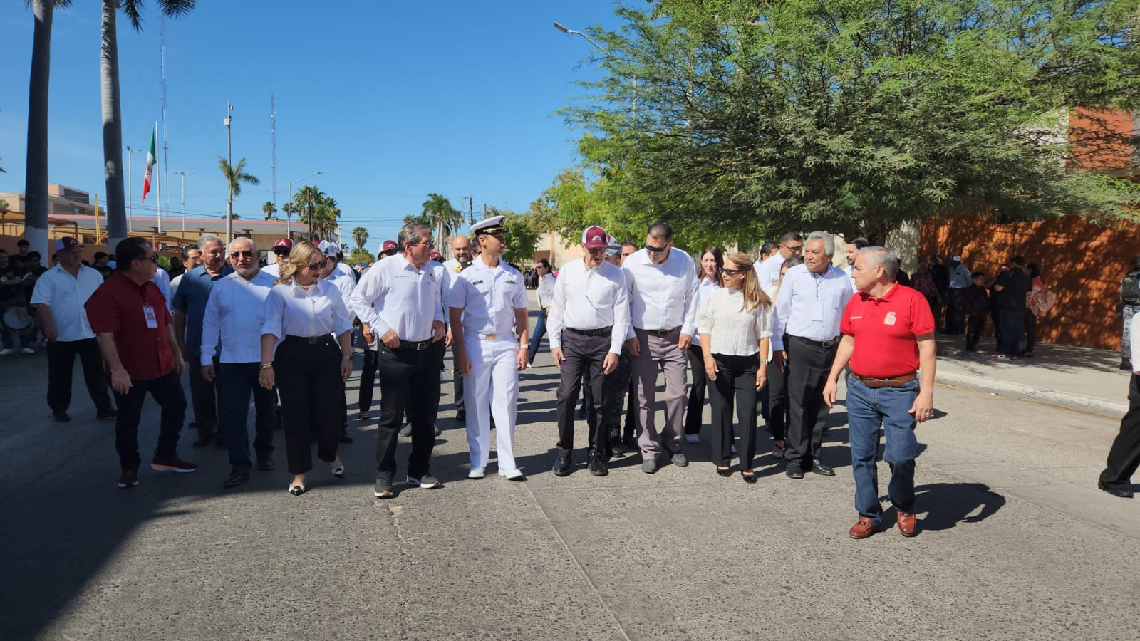 Desfile por el Día del Trabajo en Los Mochis