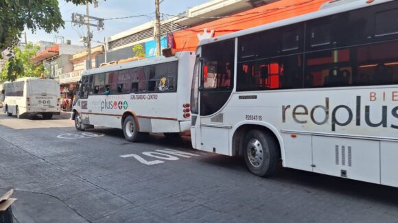 Transportistas advierten: te retirarán la credencial y podrían denunciarte por fraude si haces mal uso del descuento estudiantil