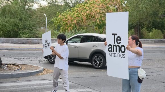 Culiacanenses participan en Túnel de la Oración para pedir por su salud, protección y la paz de la capital sinaloense