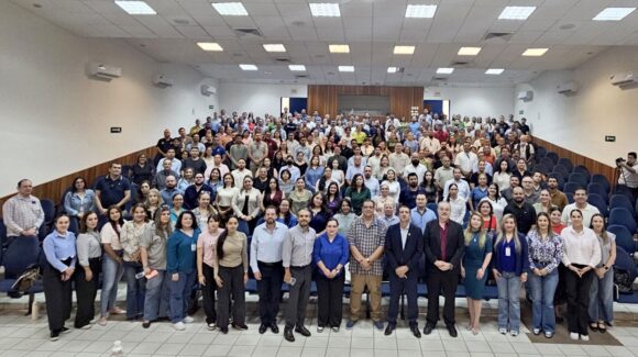 UAS apuesta por clases híbridas: capacitan a docentes para aplicar modelo 50/50 en licenciaturas