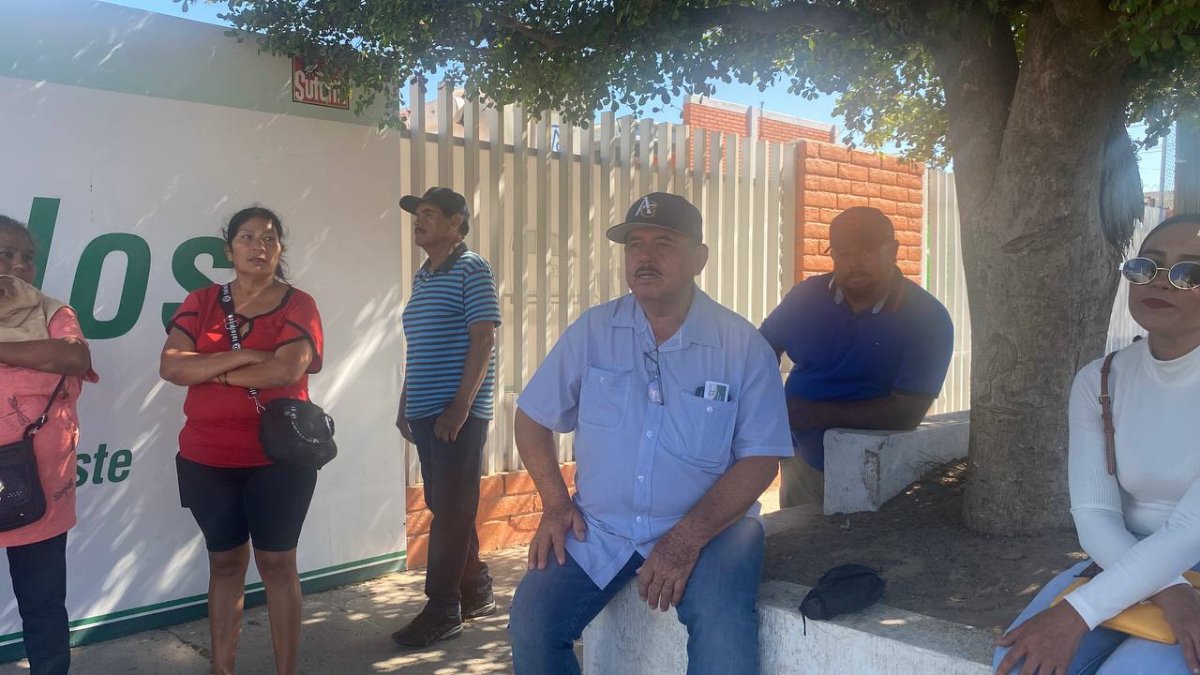 usuarios amenazan con impedir salida de unidades de cfe en guasave