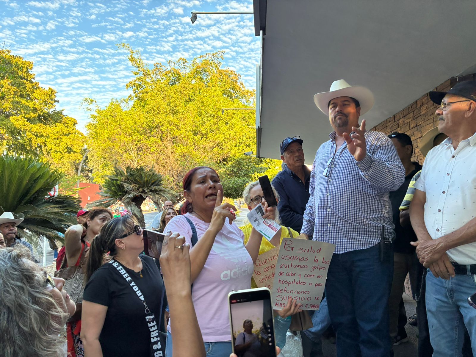 Usuarios de CFE en Los Mochis radicalizarían acciones no de haber descuentos en recibos