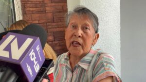 usuarios protestan por acuerdo de la cfe ante altos costos de recibo en los mochis