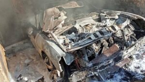 vehiculo se incendia dentro de hotel de paso en mazatlan auto