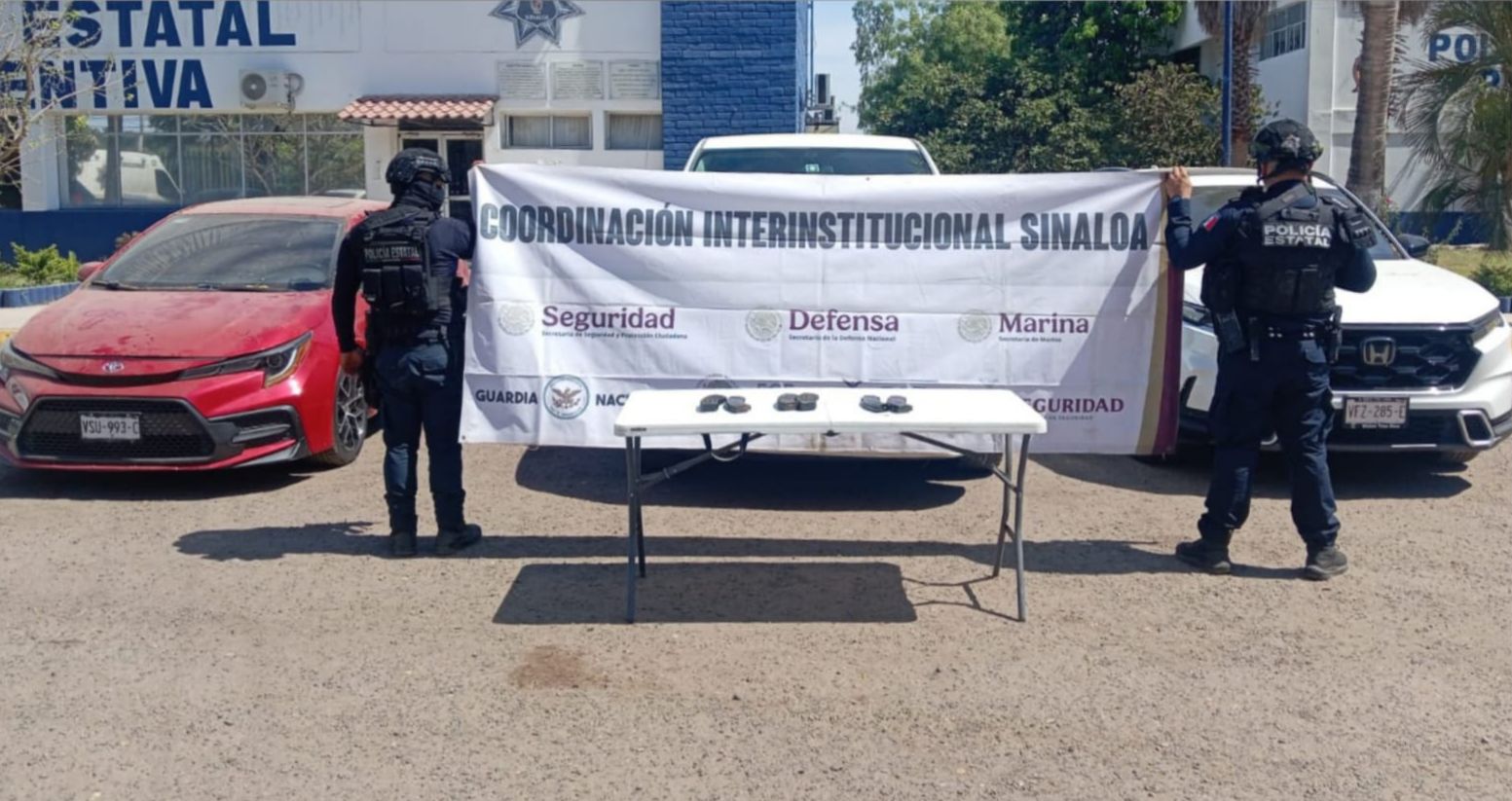 Aseguran 5 vehículos en Culiacán