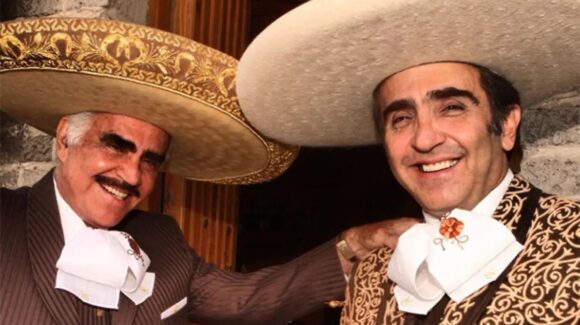 Vicente Fernández Jr. aclara por qué sus sobrinos Alex y Camila no participaron en el tributo a su padre