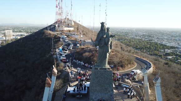 Festejan mochitenses 34 años de la Virgen María Reina del Valle