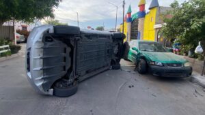 volcadura en el chamizal en los mochis sin