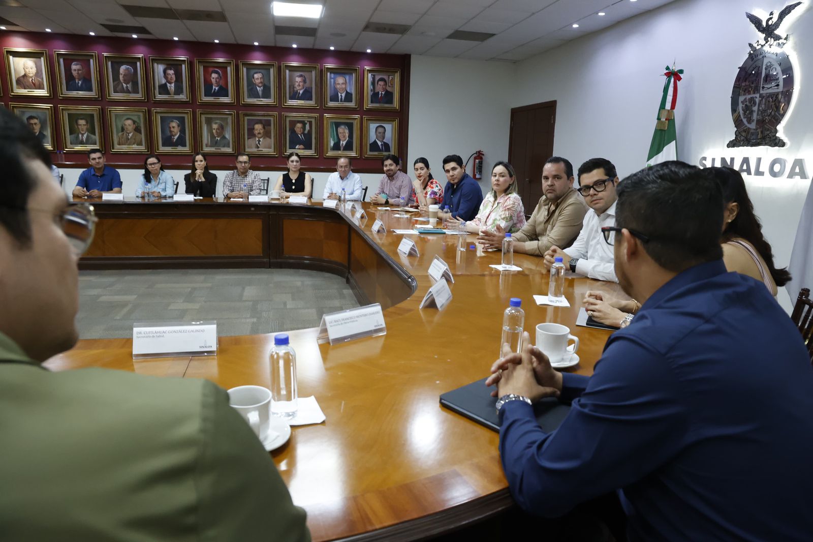 Yeraldine Bonilla en reunión con titulares de secretarías y coordinaciones del Gabinete Estatal