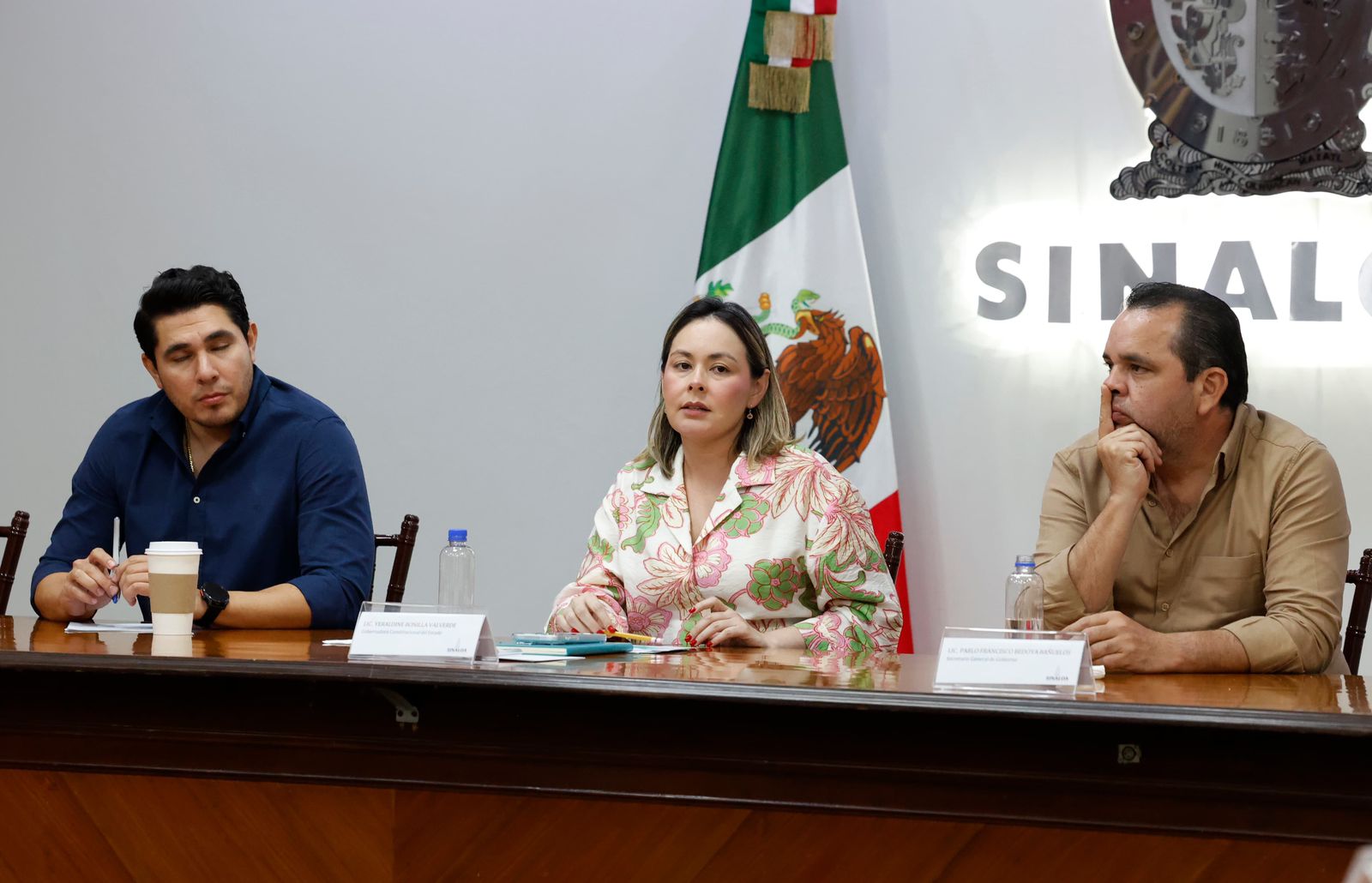 Yeraldine Bonilla en reunión con titulares de secretarías y coordinaciones del Gabinete Estatal