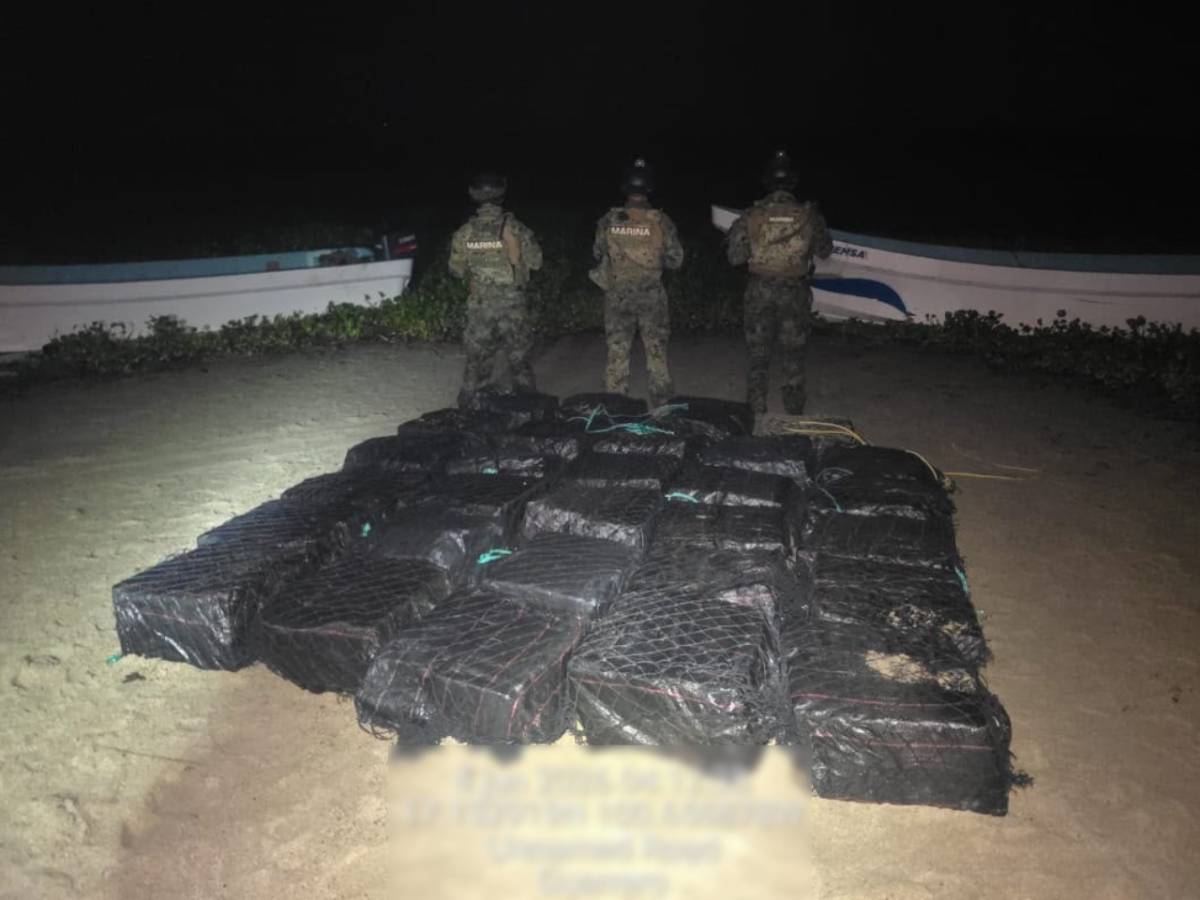 Marina asegura 1.3 toneladas de cocaína en Guerrero