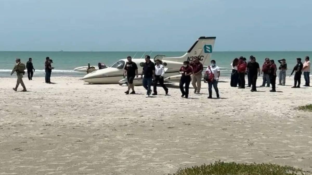 Aeronave con pasajeros presuntamente de Culiacán, aterriza de emergencia en Ciudad del Carmen, Campeche