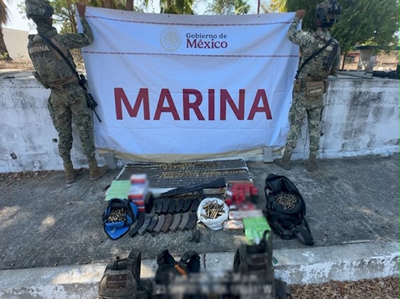 Asegura Ejército armas, más de mil cartuchos y equipo táctico en Ojo de Agua de Palmillas, Escuinapa, Sinaloa