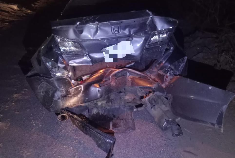 Choque por la México 15 en Guasave, deja daños materiales