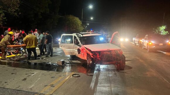 Cinco personas resultan lesionadas en choque sobre la carretera Guamúchil-Angostura