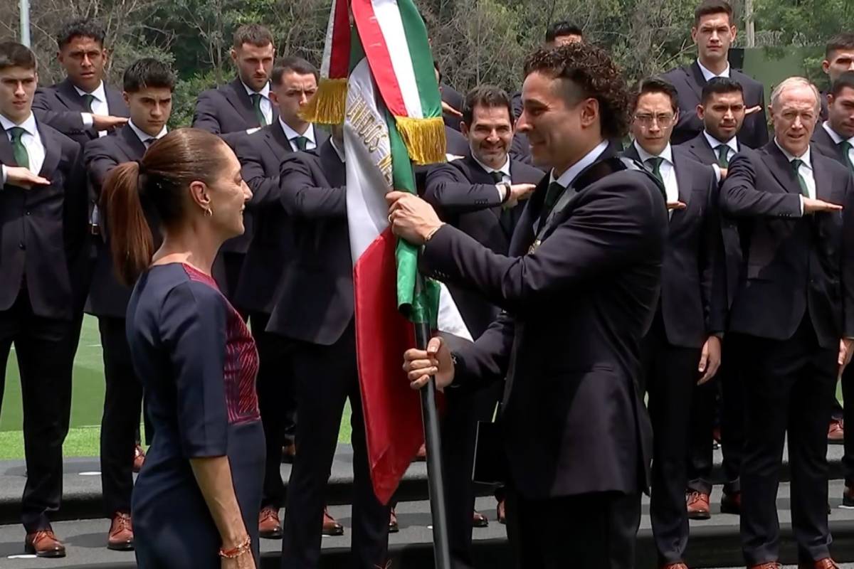 Claudia Sheinbaum abanderó a la Selección Mexicana rumbo al Mundial 2026