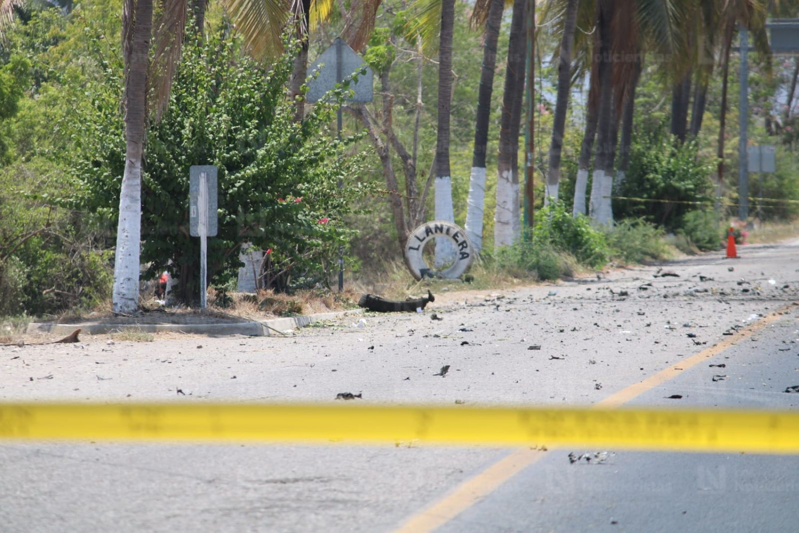 Continúa operativo militar tras explosión de vehículo con explosivos en Escuinapa, Sinaloa