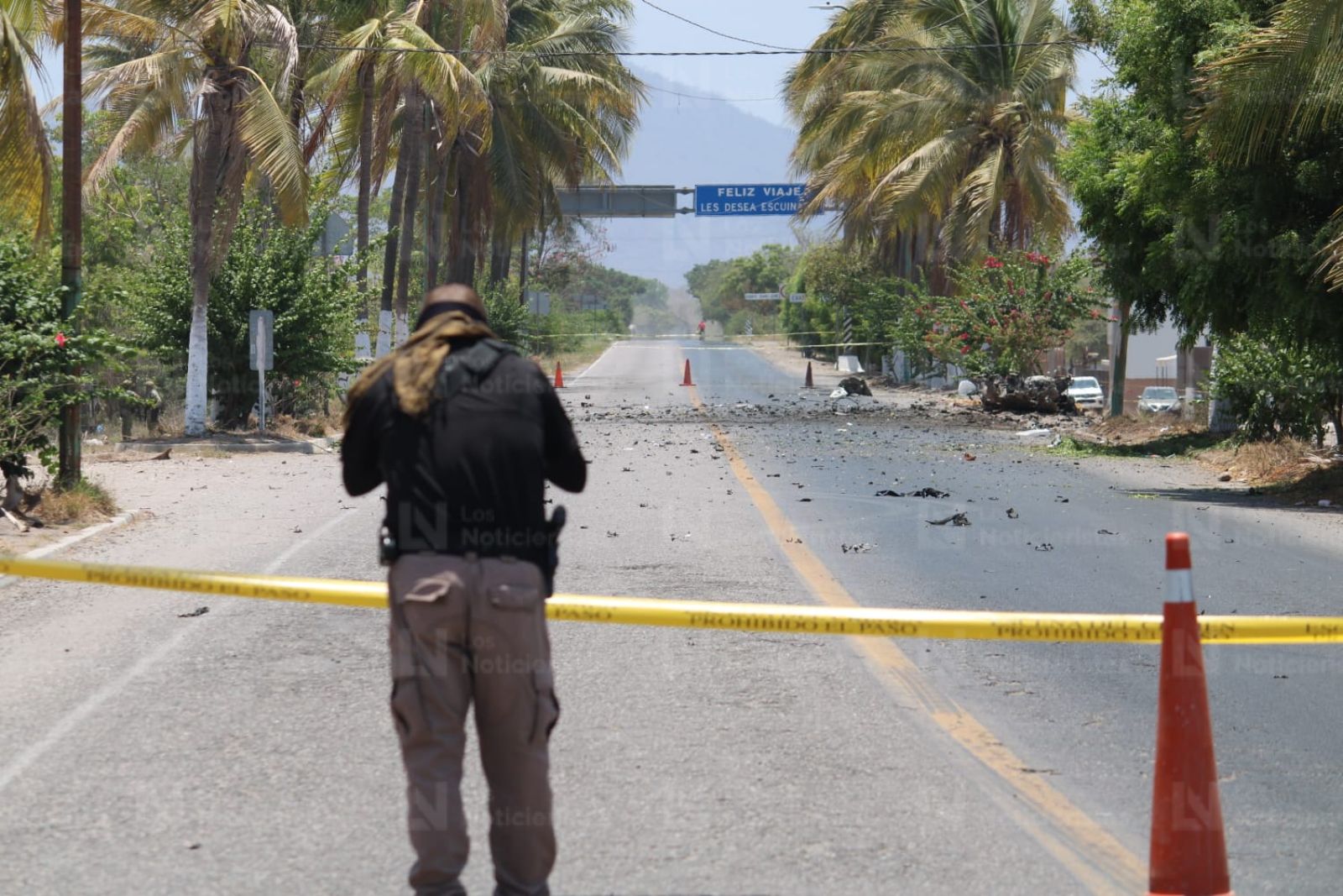 Continúa operativo militar tras explosión de vehículo con explosivos en Escuinapa, Sinaloa