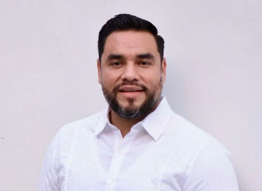 David González levanta la mano por la alcaldía de Mazatlán