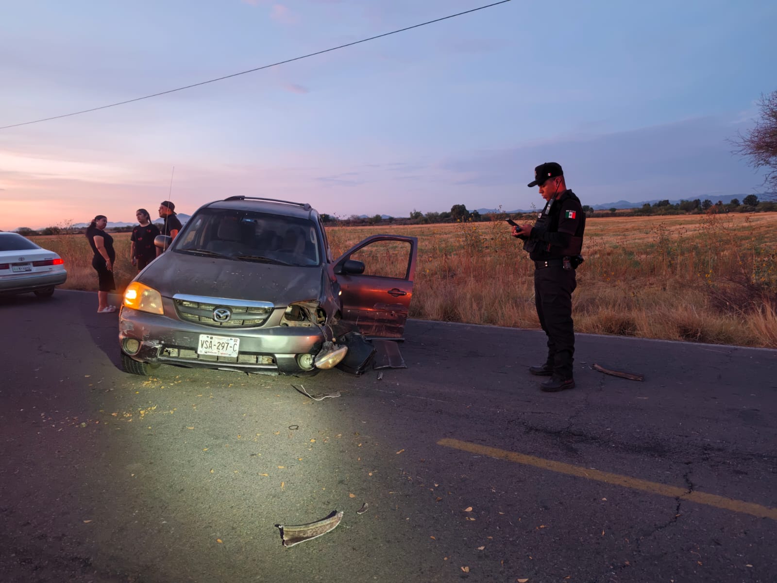 Dos personas lesionadas el saldo de un aparatoso accidente en carretera El Carrizo- Jahuara, en Ahome