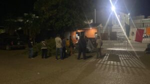 Durante la madrugada, toman usuarios la CFE en Guasave, impiden acceso y salida a cortes de energía