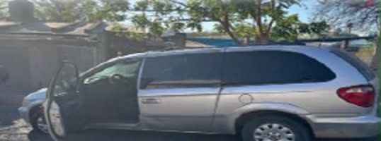 Ejército detiene a dos hombres con un arma y un vehículo en Culiacán, Sinaloa