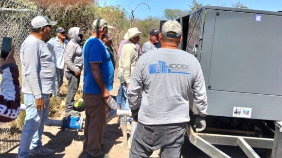Ayuntamiento de El Fuerte evita desabasto de agua en Loma Linda apoya con instalación de generador eléctrico en pozo