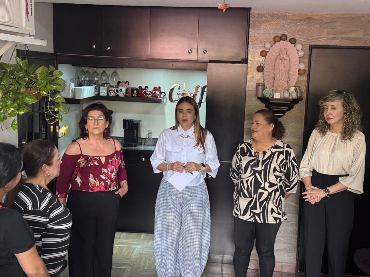 Entrega Ayuntamiento 93 mil pesos a mujeres emprendedoras; programa suma 7 mil beneficiarias