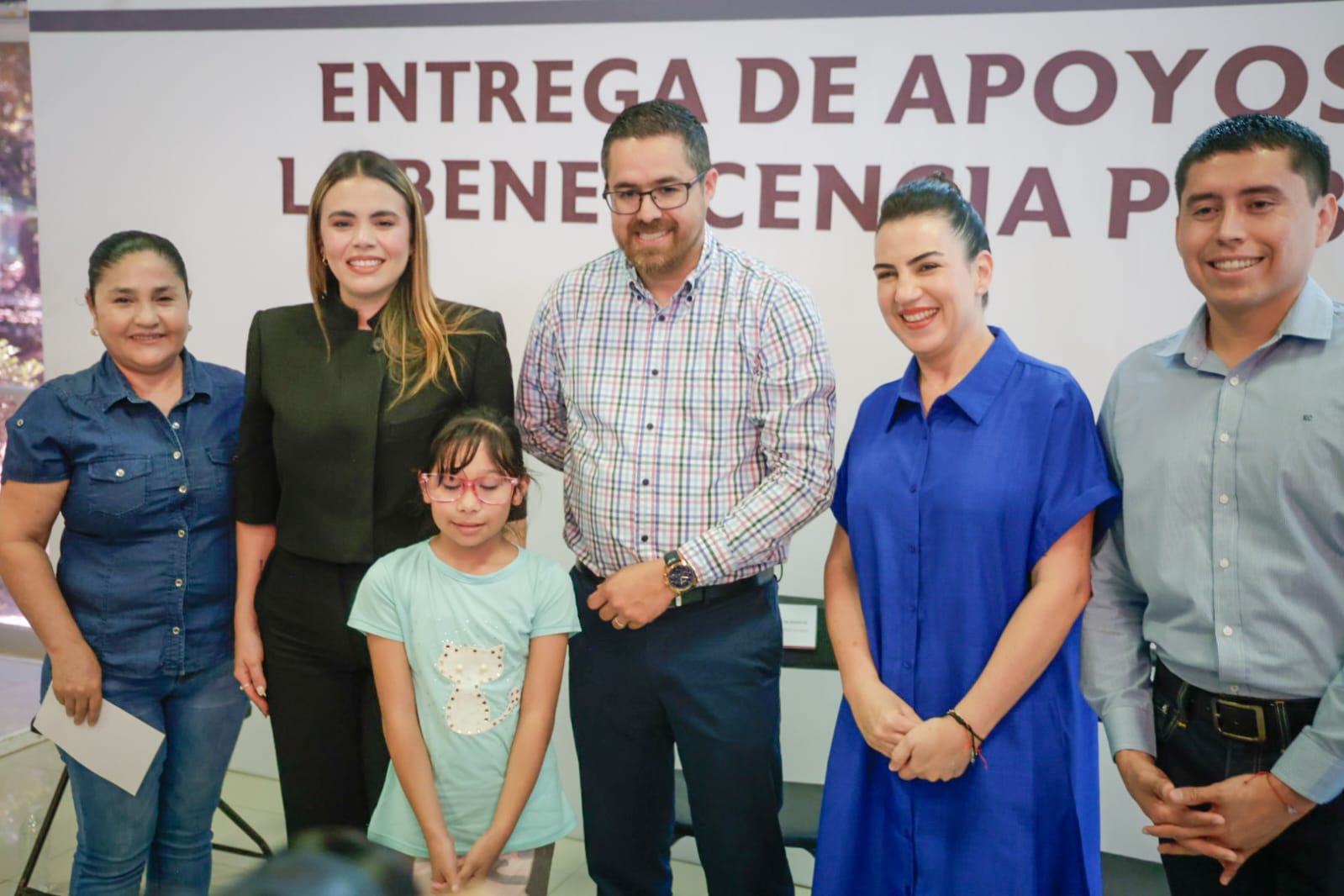 Entregan lentes en DIF Culiacán y Beneficencia Pública