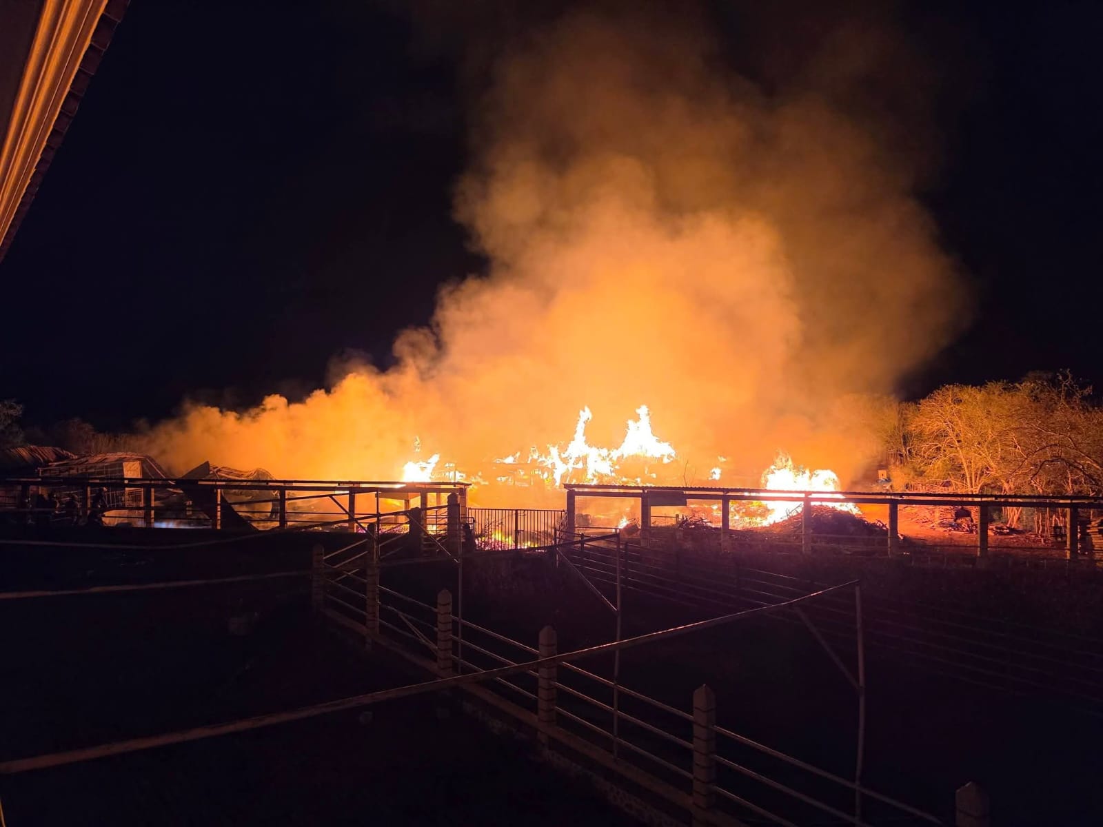 Incendio en fábrica de Mazatlán