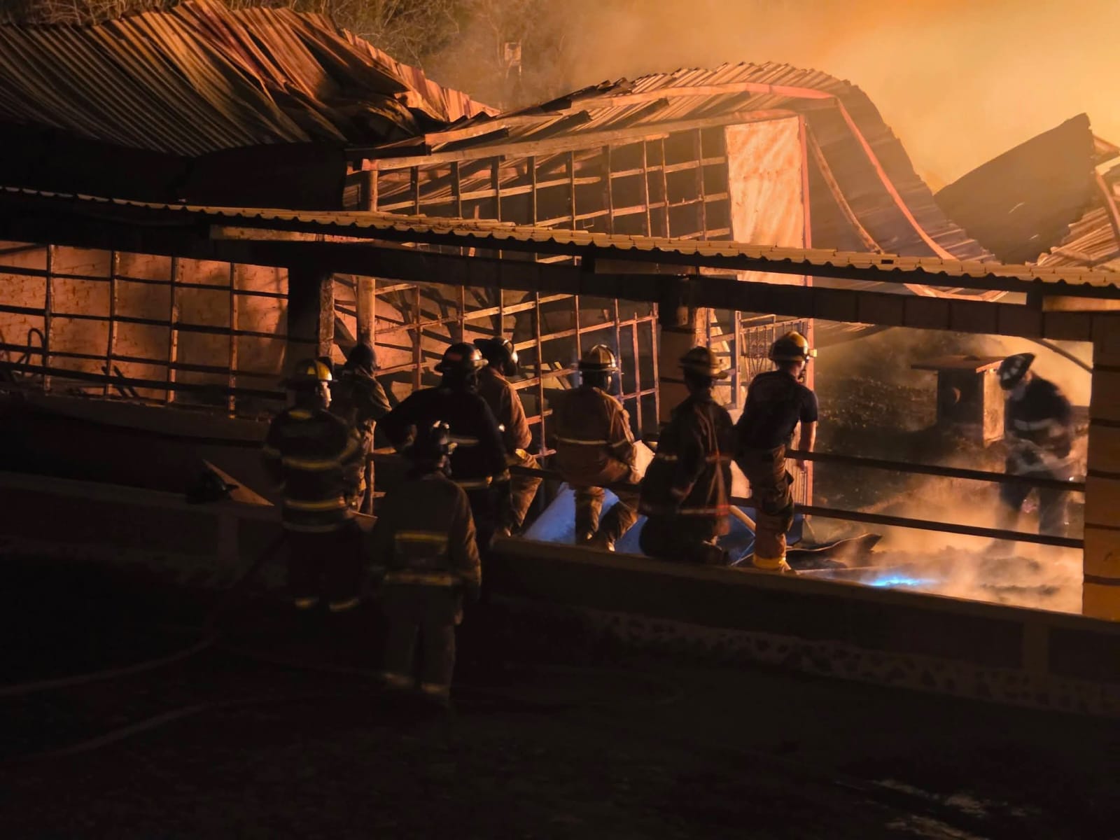 Incendio en fábrica de Mazatlán
