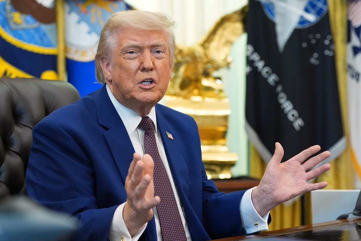 Irán anuncia cese al fuego contra Israel tras presión de Trump