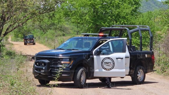 Localizan tres hombres ejecutados con huellas de tortura en El Guasimal, al oriente de Culiacán
