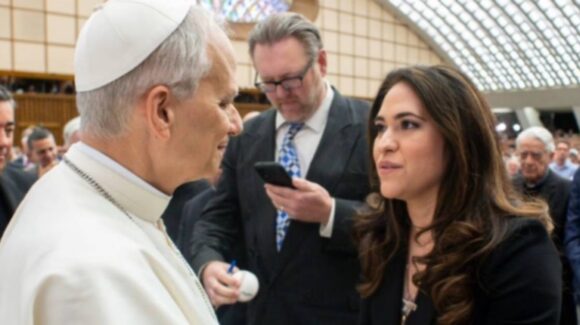 María Montserrat Alvarado, primera mujer al frente de Comunicación del Vaticano