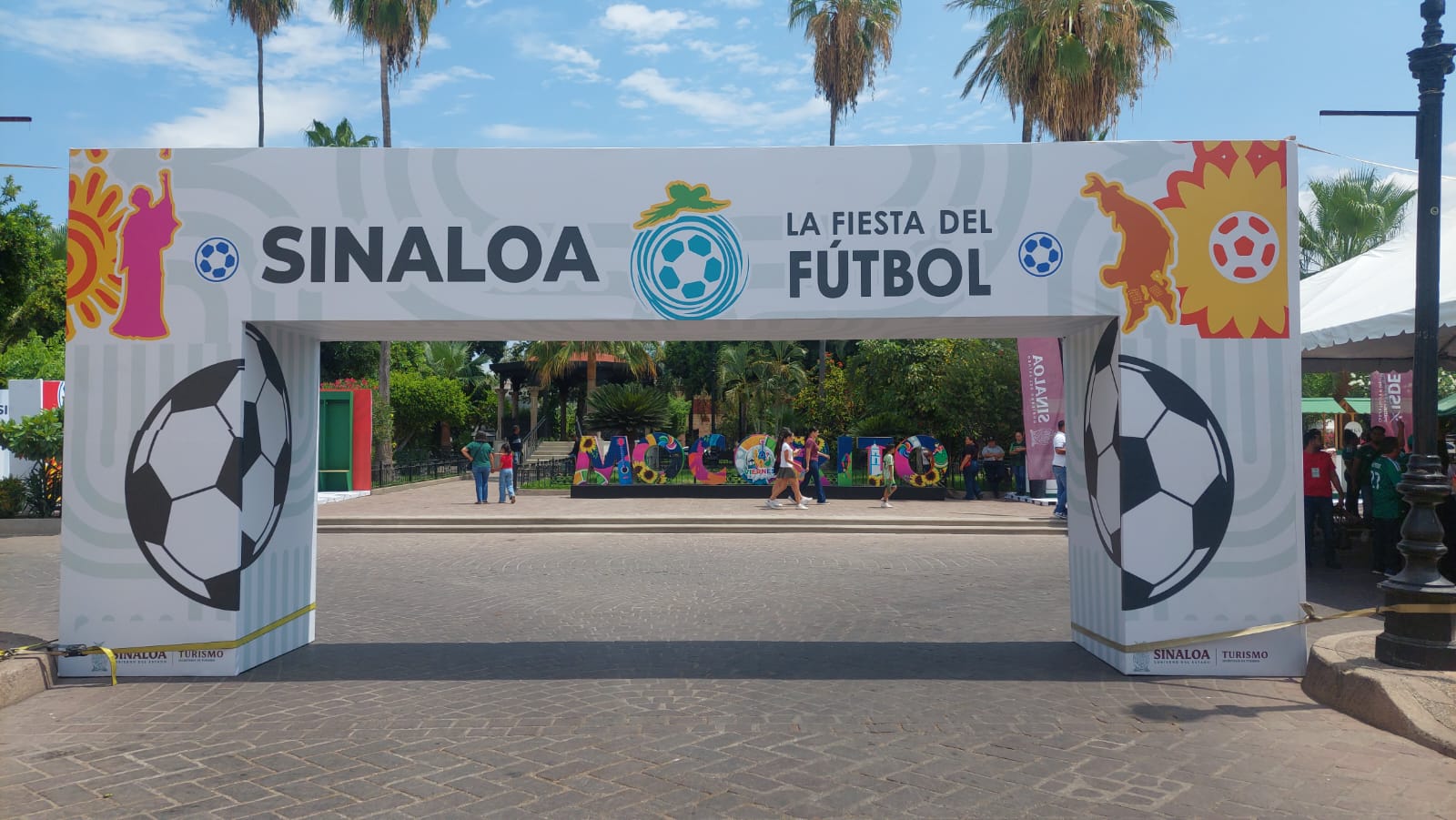 Mocorito vive la fiesta mundialista con gran afluencia en la transmisión inaugural del Mundial 2026