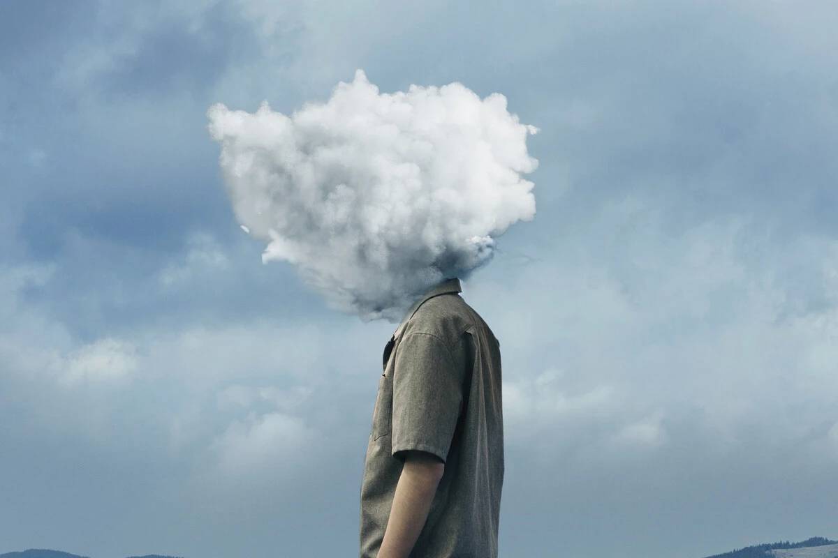 Niebla mental: qué es y cómo eliminarla de tu cabeza