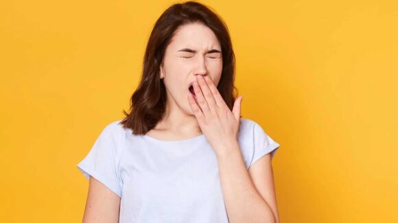¿Por qué bostezamos? Lo que dice la ciencia sobre este fenómeno cotidiano