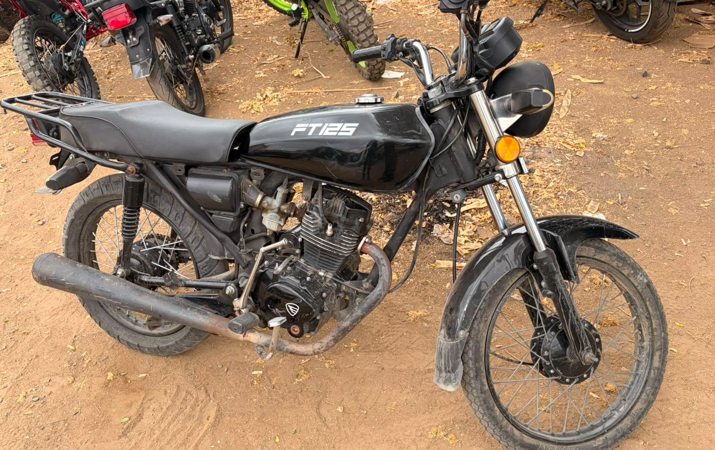 Recuperan motocicleta y camioneta robadas en Mazatlán, Sinaloa; ambos vehículos tenían denuncias vigentes
