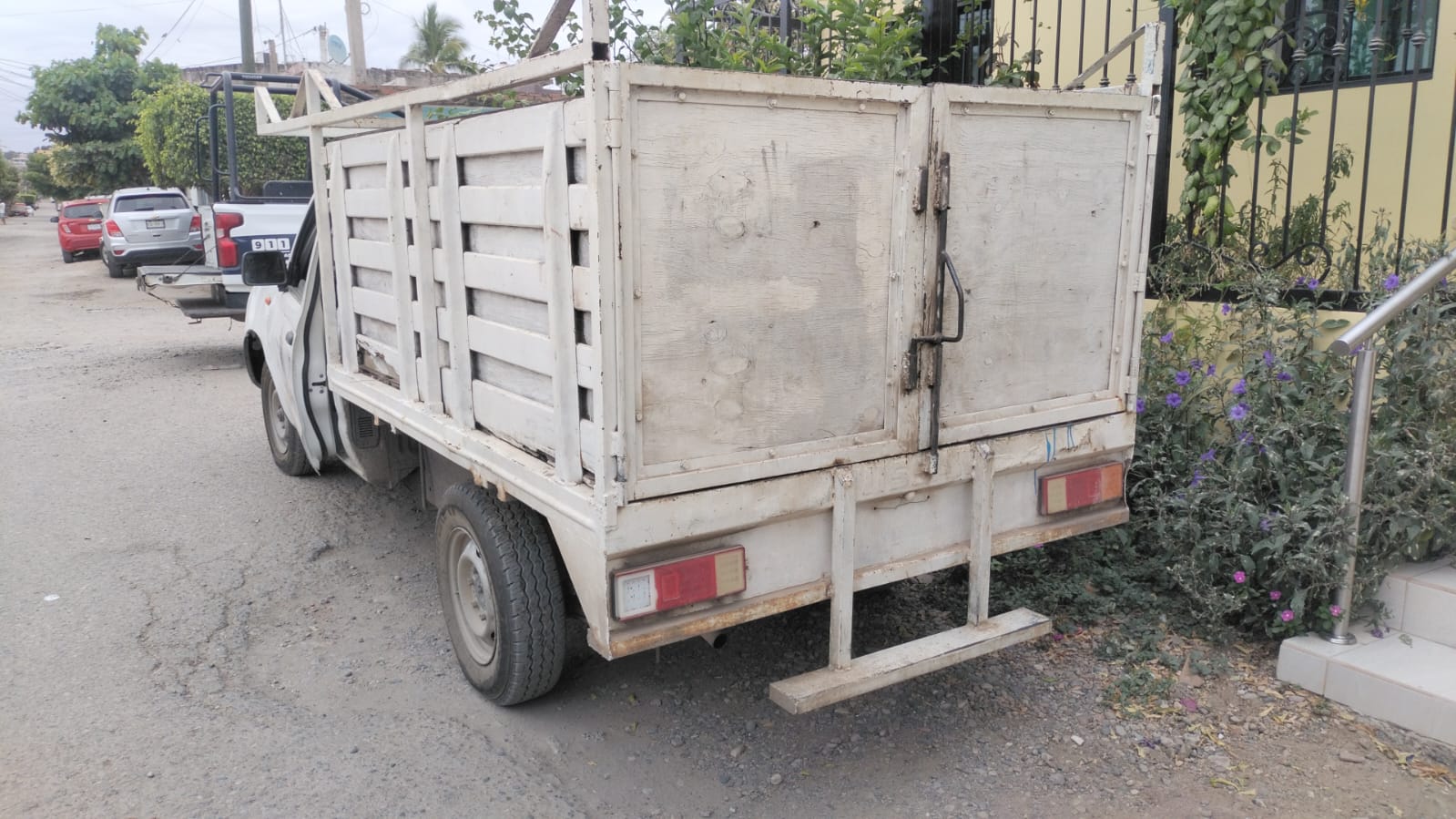 Recuperan motocicleta y camioneta robadas en Mazatlán, Sinaloa; ambos vehículos tenían denuncias vigentes